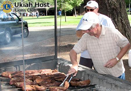 Lion Rick turns the tri-tips
